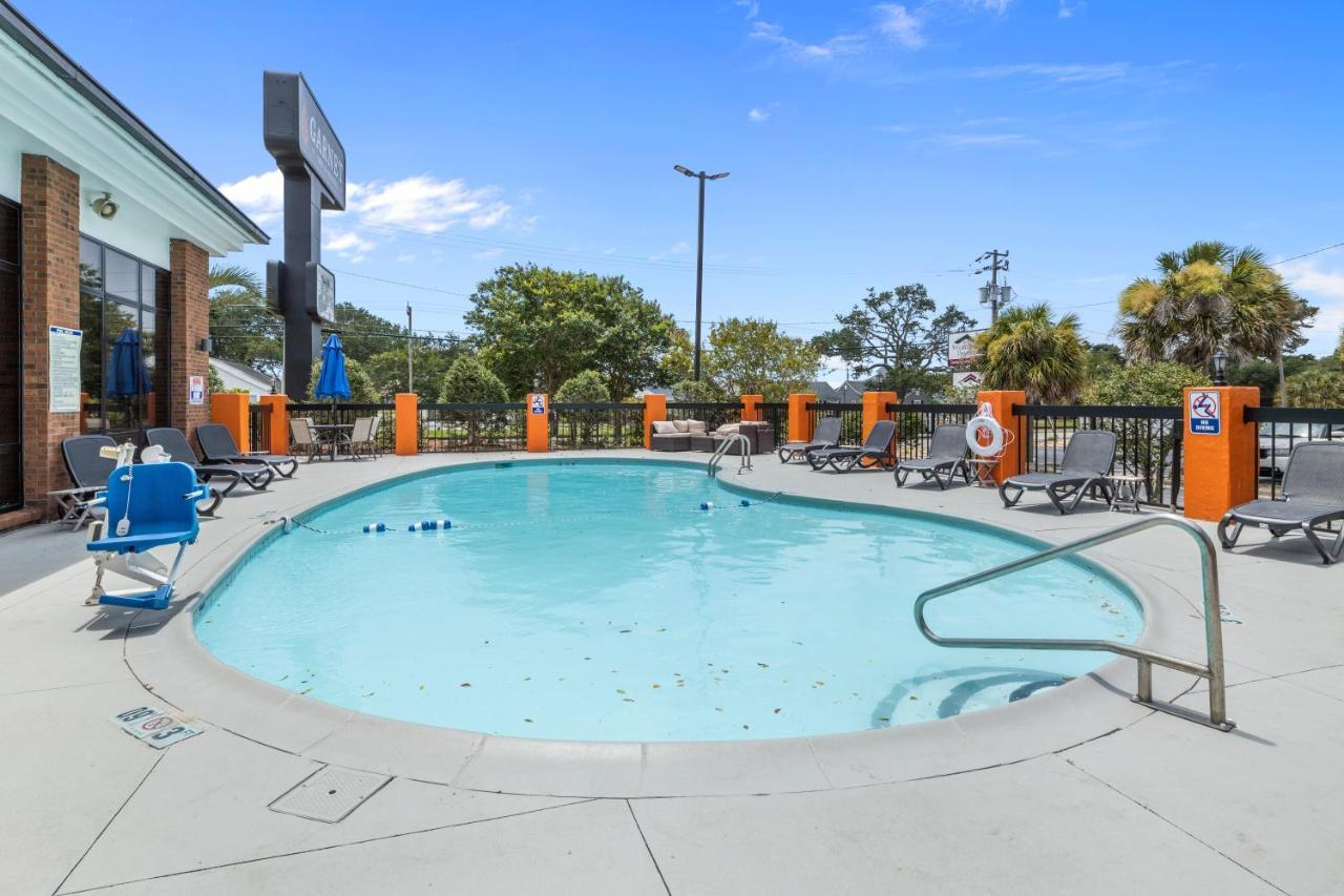 Garnet & Suites, Near Atlantic Beach Hotel 2*