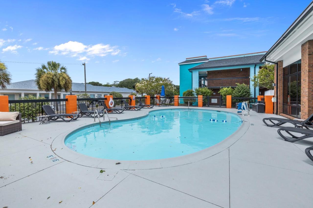 Hotel Garnet & Suites, Near Atlantic Beach Morehead City